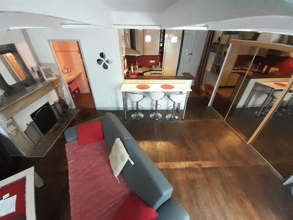 Coquet Studio En Mezzanine Nuit Pour 2 Personnes Apartamento Saint-Girons  Exterior foto