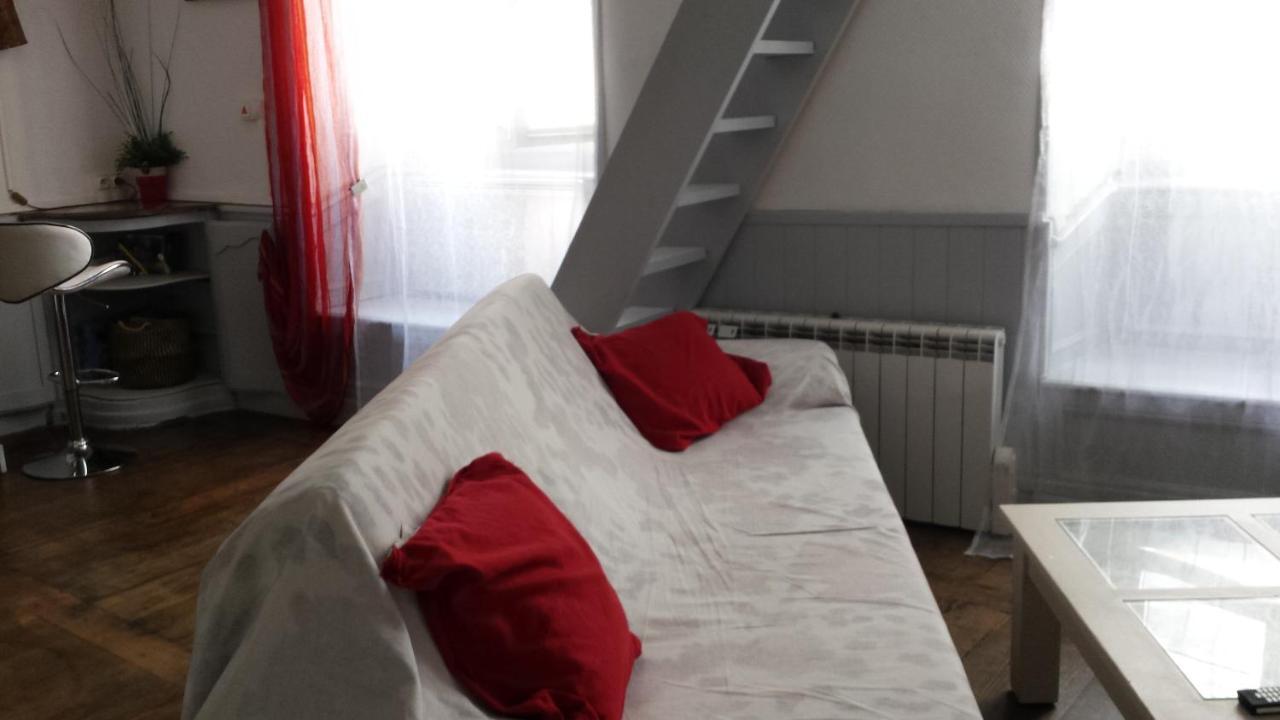 Coquet Studio En Mezzanine Nuit Pour 2 Personnes Saint-Girons (Ariege) Exterior foto